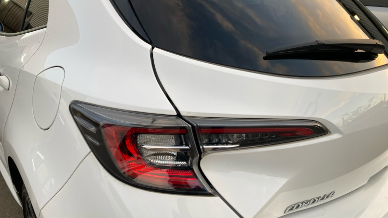 Toyota Corolla 1.8 VVT-i Hybrid Design 5dr CVT Hybrid Hatchback